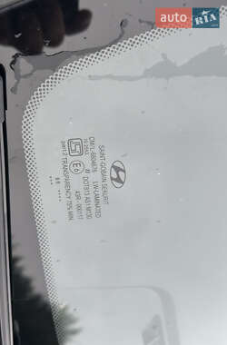 Хэтчбек Hyundai i10 2011 в 