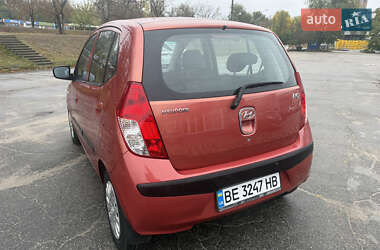 Хэтчбек Hyundai i10 2010 в 