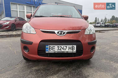 Хэтчбек Hyundai i10 2010 в 