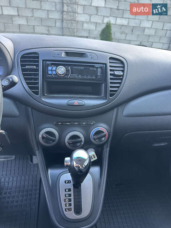 Хэтчбек Hyundai i10 2012 в Запорожье