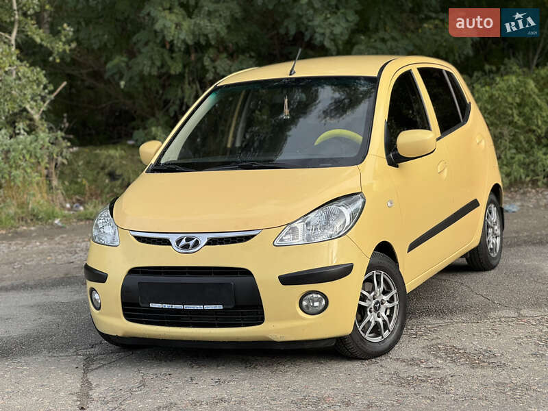 Хэтчбек Hyundai i10 2008 в Киеве