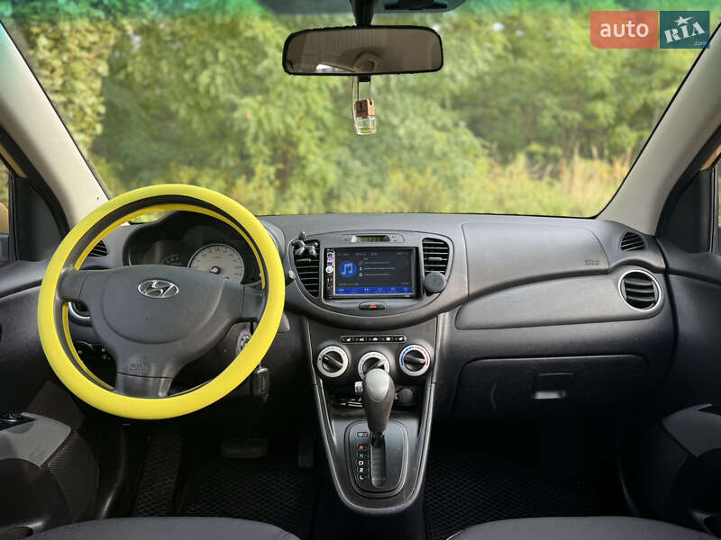 Хэтчбек Hyundai i10 2008 в Киеве