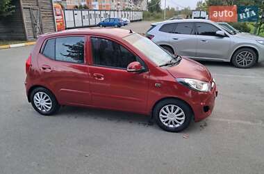 Хэтчбек Hyundai i10 2013 в 