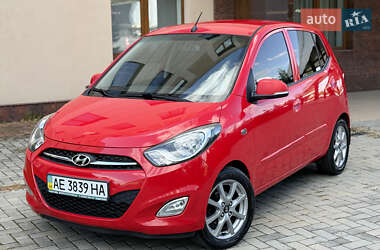 Хэтчбек Hyundai i10 2012 в Харькове