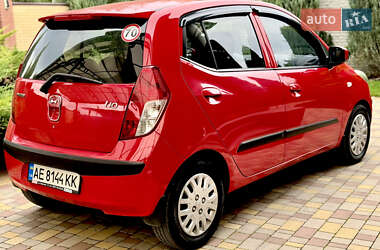 Хэтчбек Hyundai i10 2008 в 