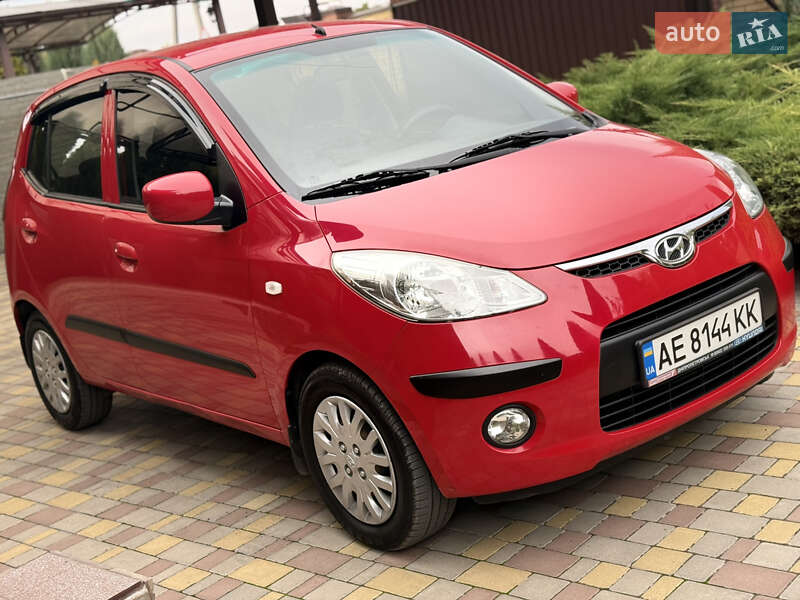 Хэтчбек Hyundai i10 2008 в Днепре