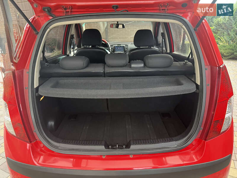 Хэтчбек Hyundai i10 2008 в Днепре