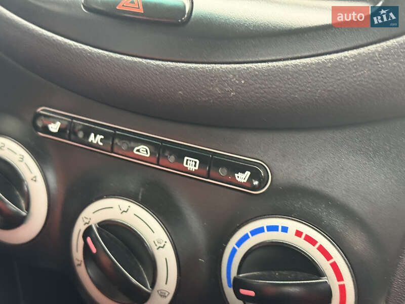 Хэтчбек Hyundai i10 2008 в Днепре