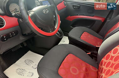 Хэтчбек Hyundai i10 2008 в 