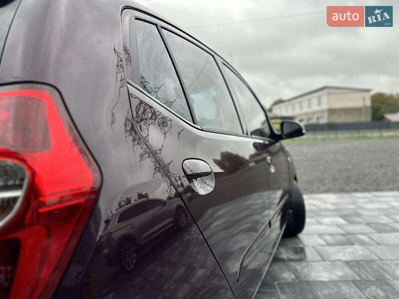 Хэтчбек Hyundai i10 2012 в Виннице