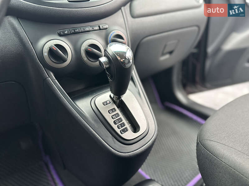 Хэтчбек Hyundai i10 2012 в Виннице