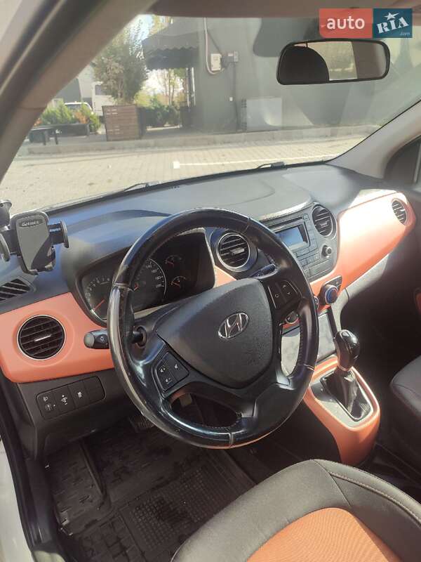 Хэтчбек Hyundai i10 2014 в Хмельницком