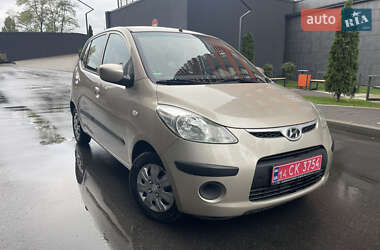 Хэтчбек Hyundai i10 2009 в Киеве