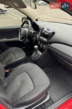 Хетчбек Hyundai i10 2013 в 