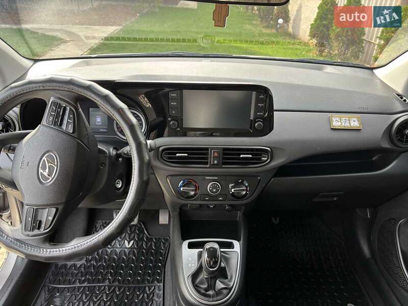 Хетчбек Hyundai i10 2022 в Очакові фото 8 Хетчбек Hyundai i10 2022 в Очакові