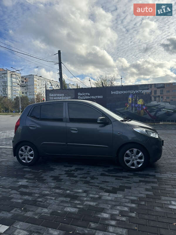 Хэтчбек Hyundai i10 2013 в Полтаве фото 6 Хэтчбек Hyundai i10 2013 в Полтаве