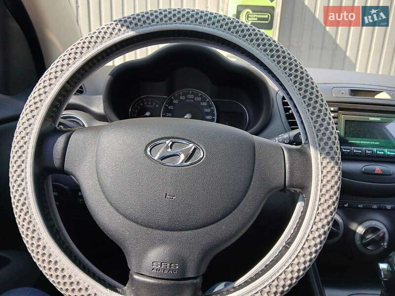 Хетчбек Hyundai i10 2012 в Харкові