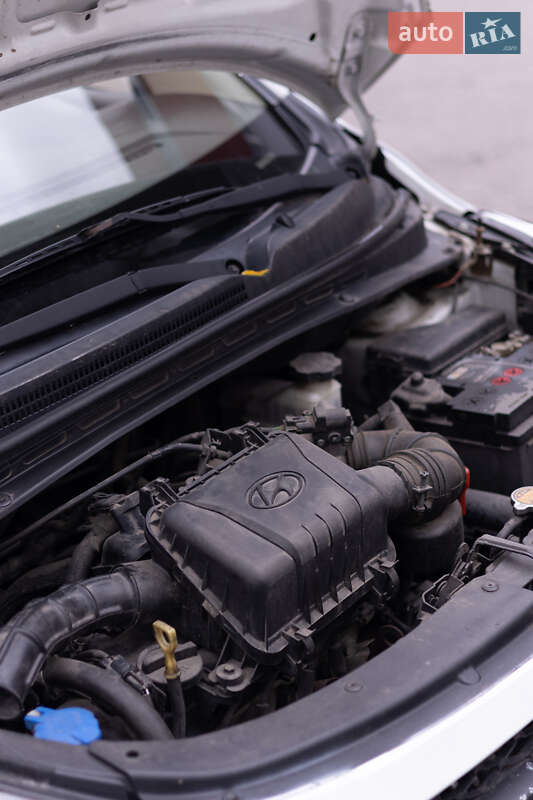 Хетчбек Hyundai i10 2013 в Кременчуці фото 22 Хетчбек Hyundai i10 2013 в Кременчуці