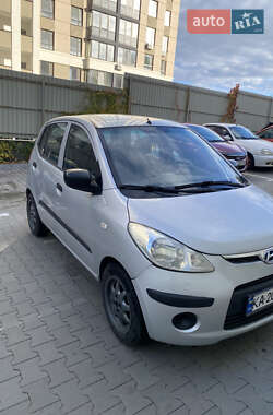 Хетчбек Hyundai i10 2010 в Ірпені
