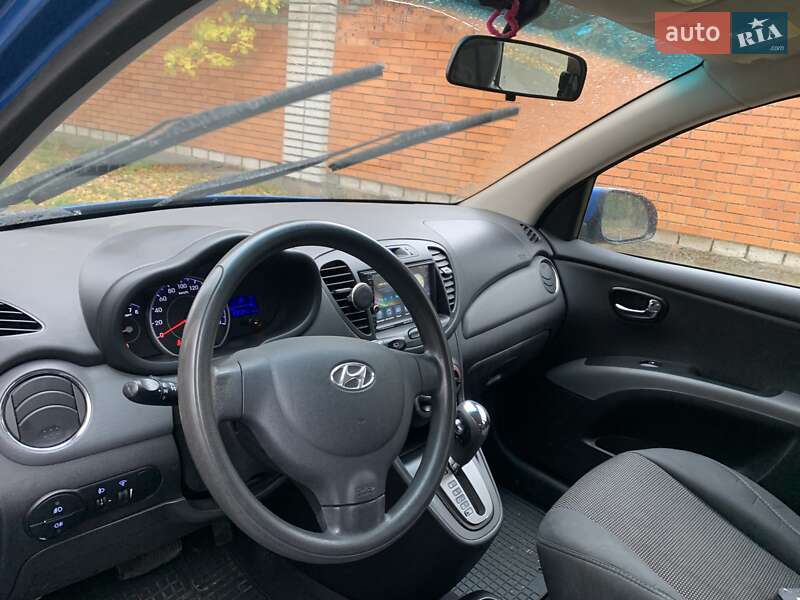 Хэтчбек Hyundai i10 2011 в Киеве фото 6 Хэтчбек Hyundai i10 2011 в Киеве