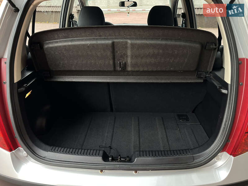 Хетчбек Hyundai i10 2008 в Рівному фото 34 Хетчбек Hyundai i10 2008 в Рівному