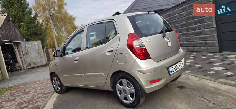 Хэтчбек Hyundai i10 2013 в Кривом Роге фото 18 Хэтчбек Hyundai i10 2013 в Кривом Роге