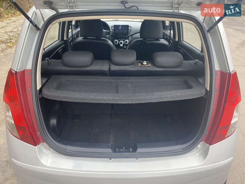 Хетчбек Hyundai i10 2010 в Первомайську фото 15 Хетчбек Hyundai i10 2010 в Первомайську