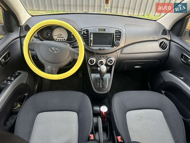 Хэтчбек Hyundai i10 2008 в Киеве