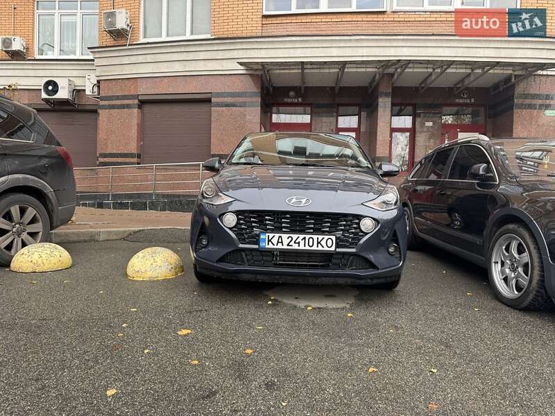 Хетчбек Hyundai i10 2023 в Києві