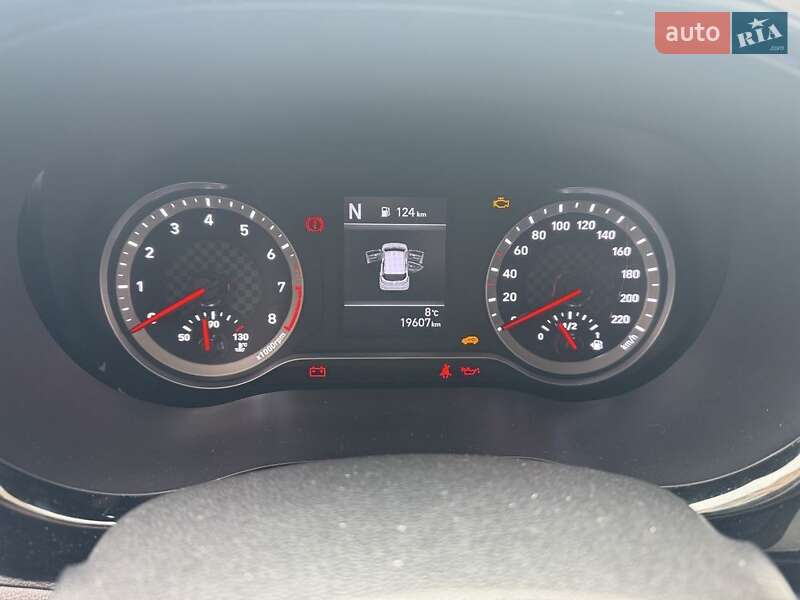 Хетчбек Hyundai i10 2023 в Києві