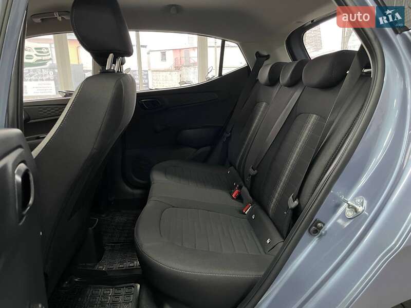 Хетчбек Hyundai i10 2025 в Києві фото 33 Хетчбек Hyundai i10 2025 в Києві