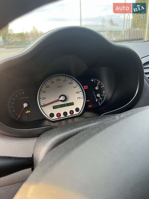 Хетчбек Hyundai i10 2008 в Кропивницькому фото 7 Хетчбек Hyundai i10 2008 в Кропивницькому