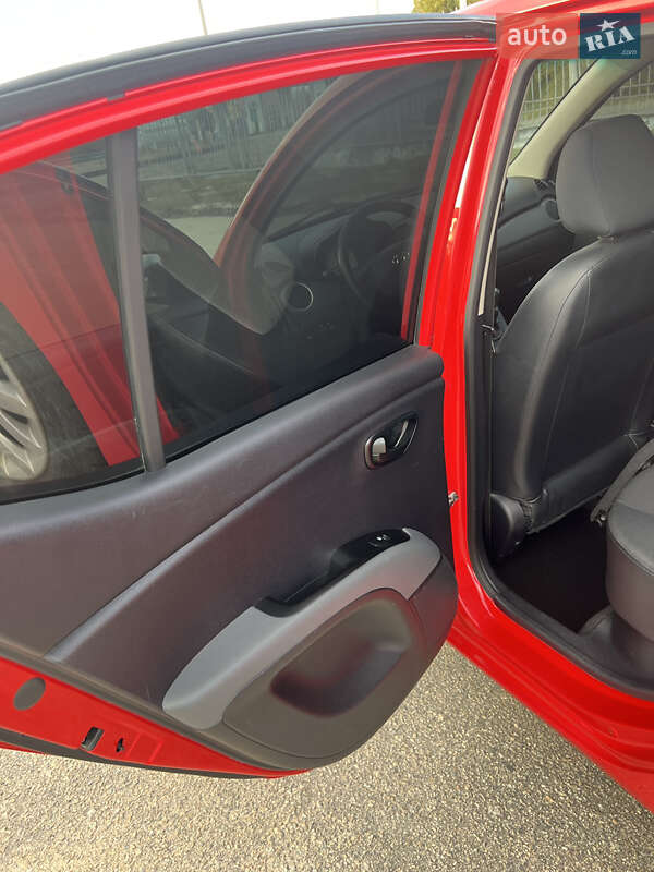 Хетчбек Hyundai i10 2008 в Кропивницькому фото 15 Хетчбек Hyundai i10 2008 в Кропивницькому