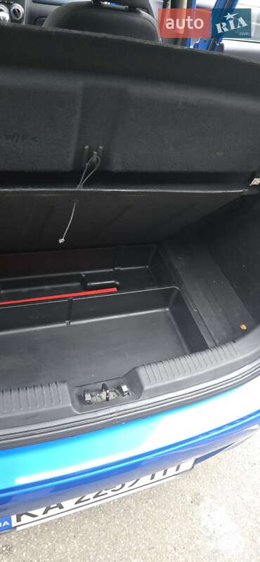 Хетчбек Hyundai i10 2011 в Києві