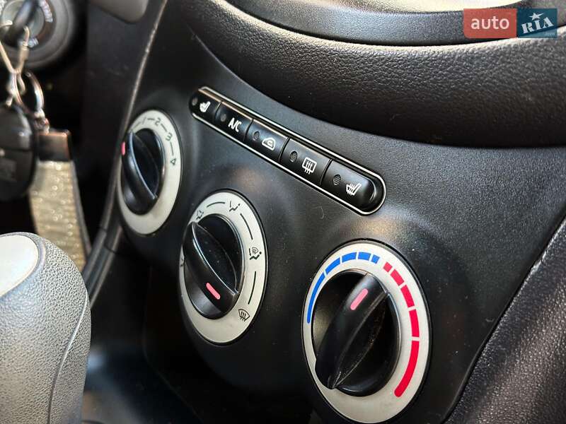 Хетчбек Hyundai i10 2009 в Одесі фото 21 Хетчбек Hyundai i10 2009 в Одесі