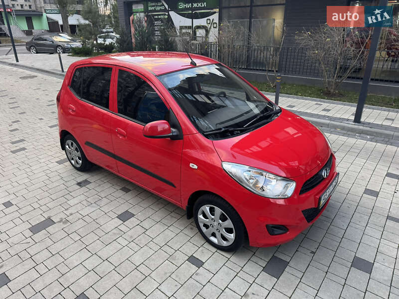 Хетчбек Hyundai i10 2013 в Вінниці фото 3 Хетчбек Hyundai i10 2013 в Вінниці