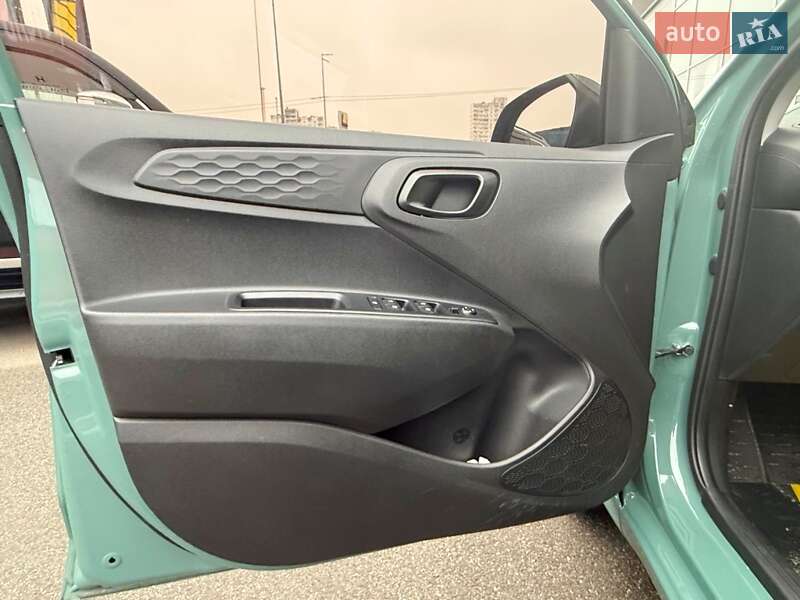 Хетчбек Hyundai i10 2022 в Києві