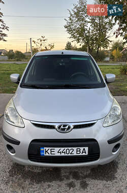 Хэтчбек Hyundai i10 2009 в Кривом Роге