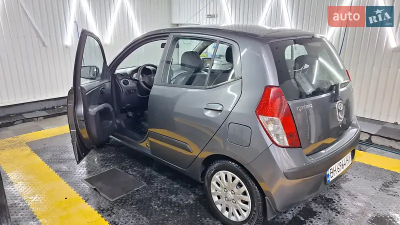 Hyundai i10
