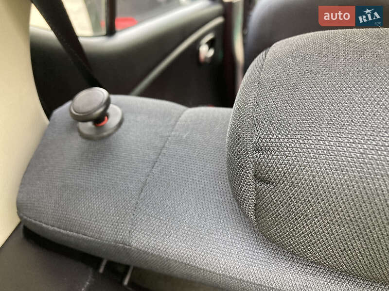 Хэтчбек Hyundai i10 2008 в Одессе