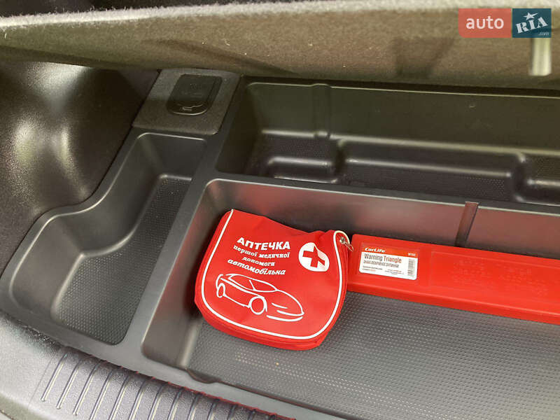 Хэтчбек Hyundai i10 2008 в Одессе