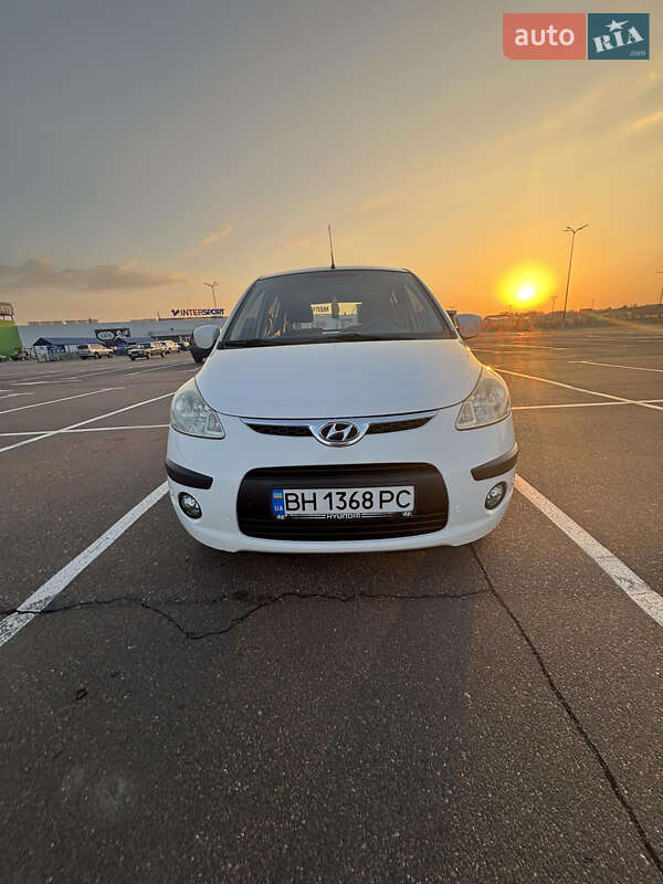 Хэтчбек Hyundai i10 2008 в Одессе