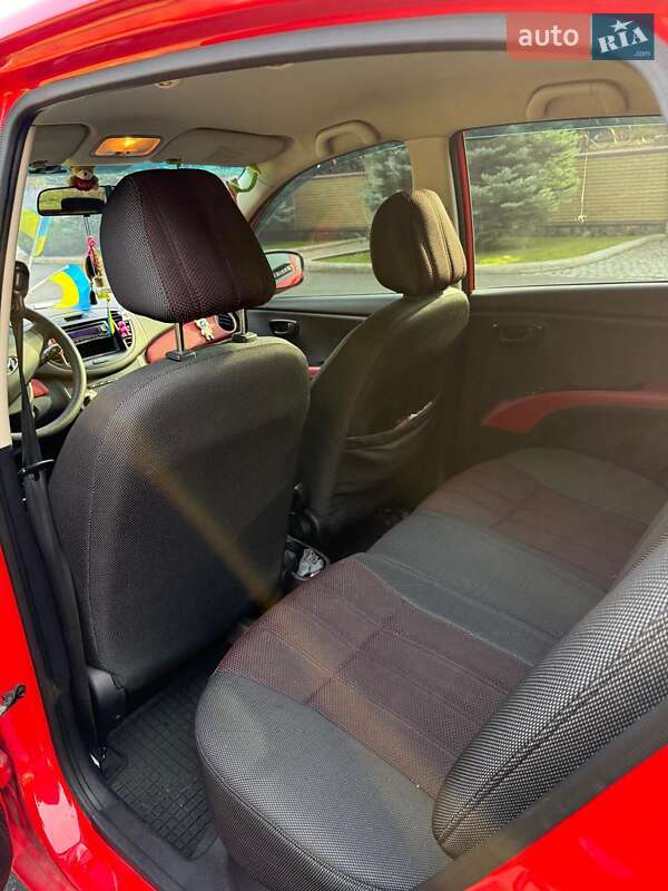 Хетчбек Hyundai i10 2008 в Дніпрі фото 10 Хетчбек Hyundai i10 2008 в Дніпрі