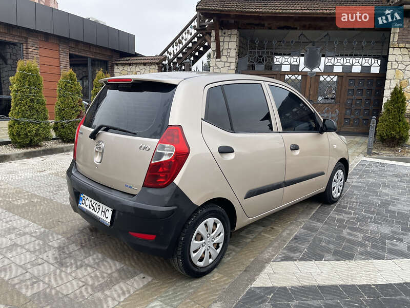 Хетчбек Hyundai i10 2011 в Львові