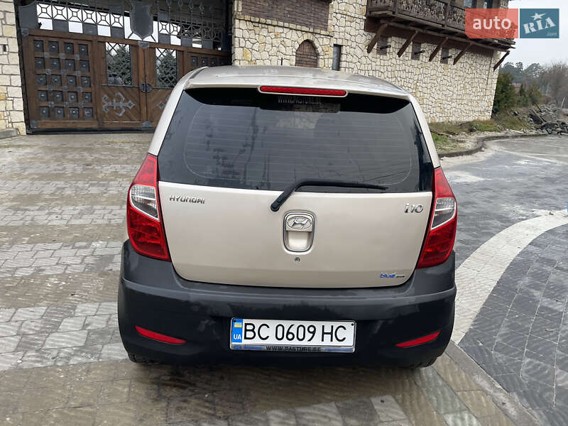 Хетчбек Hyundai i10 2011 в Львові