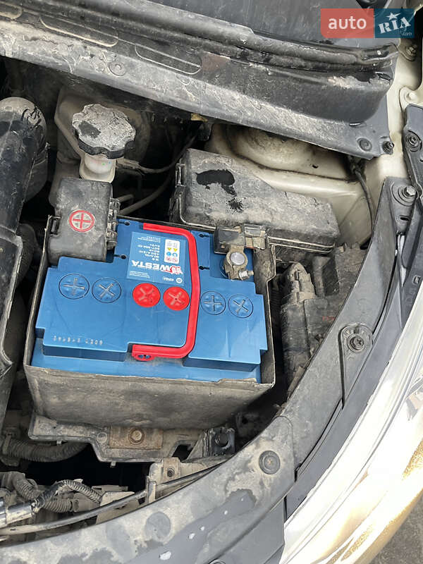 Хетчбек Hyundai i10 2011 в Львові