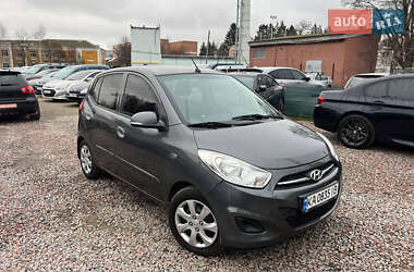 Хэтчбек Hyundai i10 2013 в Полтаве