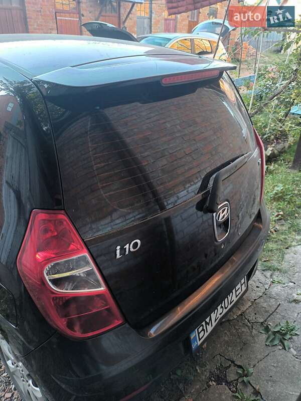 Хэтчбек Hyundai i10 2013 в Ромнах