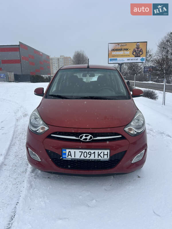 Хетчбек Hyundai i10 2012 в Києві фото Хетчбек Hyundai i10 2012 в Києві