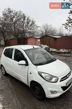 Хетчбек Hyundai i10 2012 в Запоріжжі